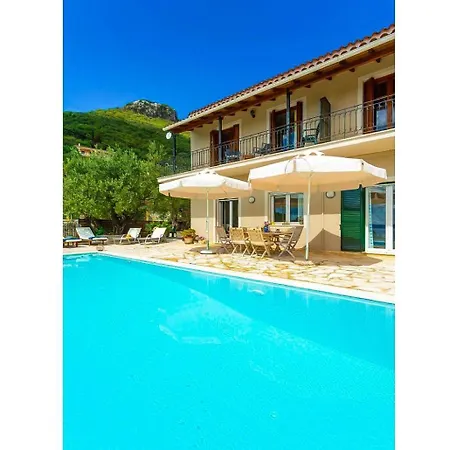 Katerina فيلة Katávolos